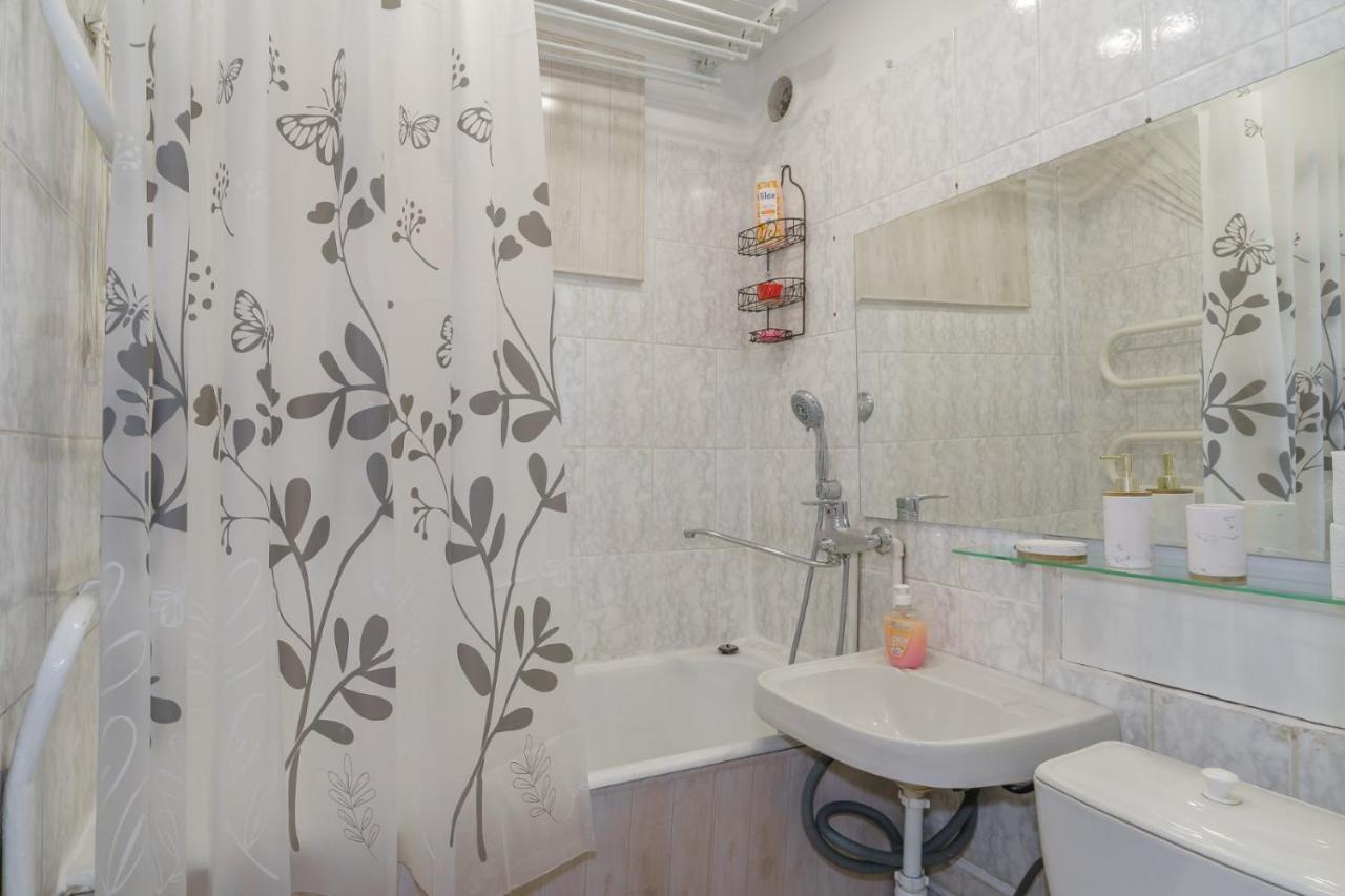 Central Apartment Kalvarijskaya Minsk Bagian luar foto
